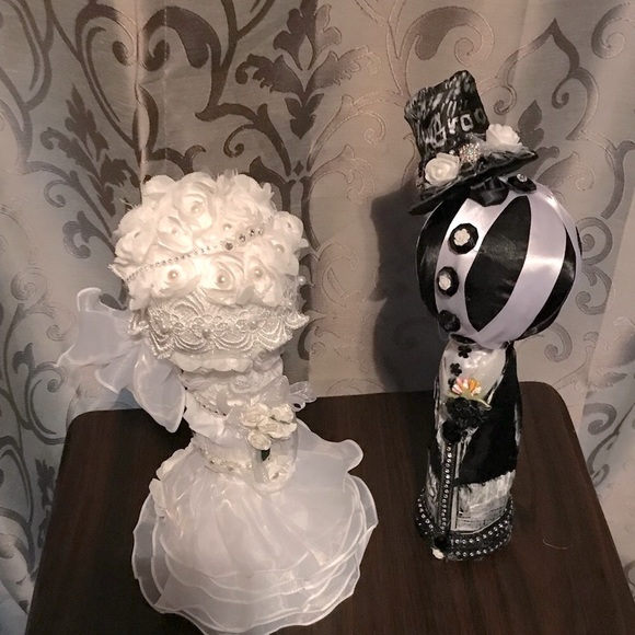 FUN HANDMADE BRIDE AN GROOM WEDDING PROPS - Picture 2 of 8